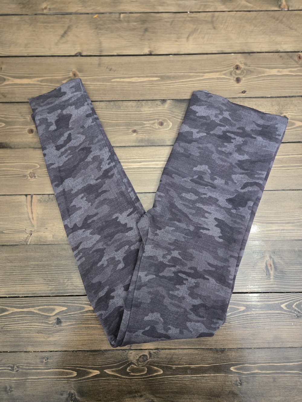 Womens SPANX Light Gray Camoflauge  High-Rise Sculpting Leggings Size Large
